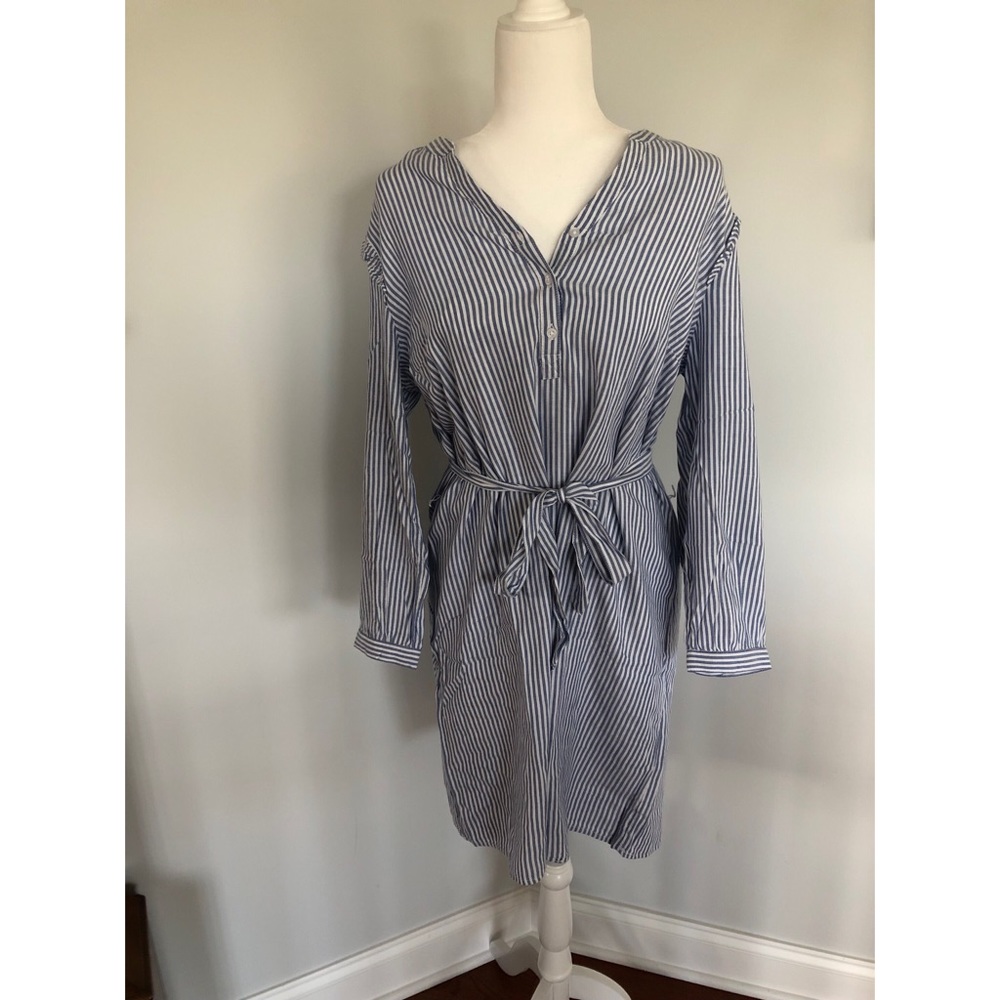 NWT Old Navy Tie Belt Ruffle-Trimmed Shift Dress